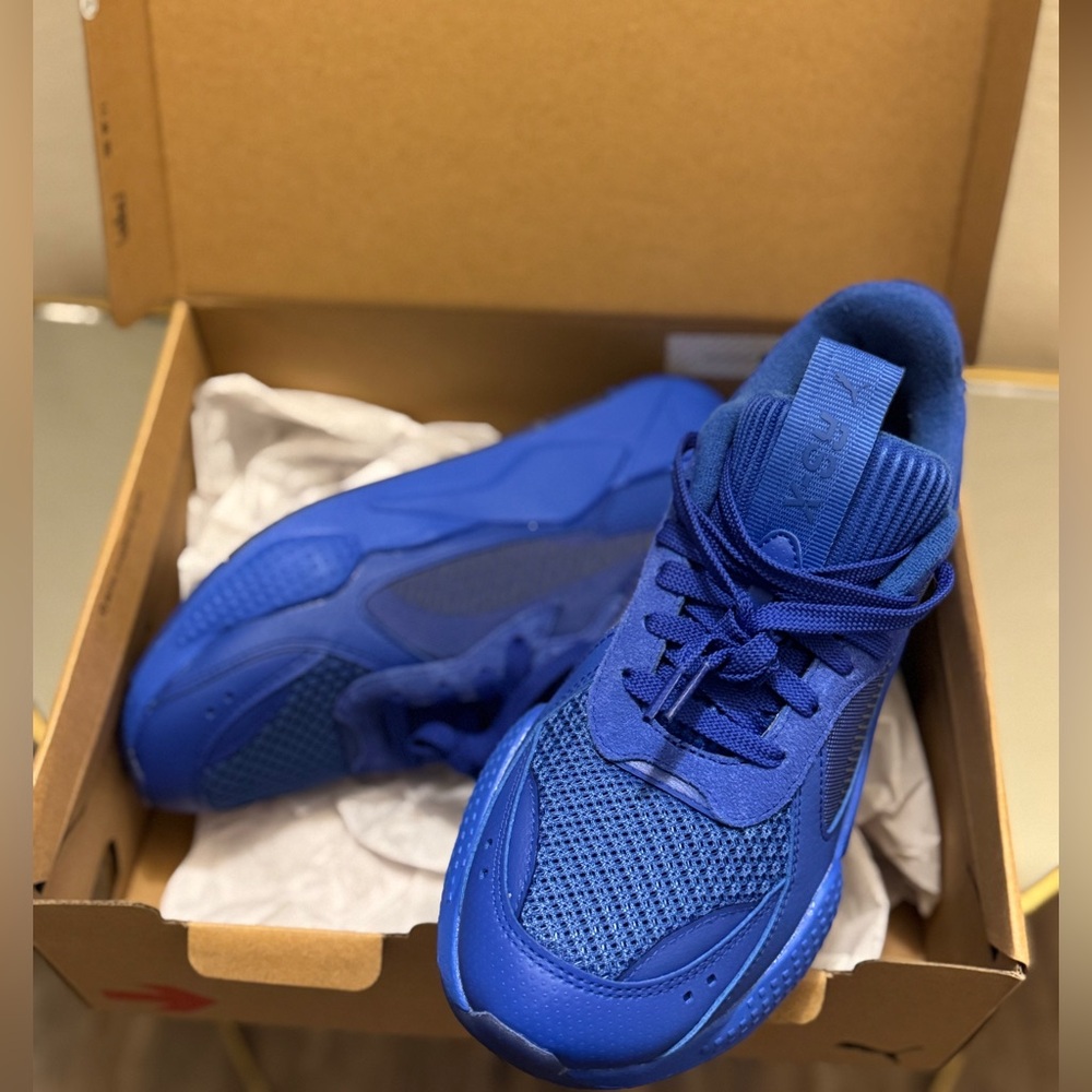 New! Men’s-Puma Vibrant Blue Running Shoes.